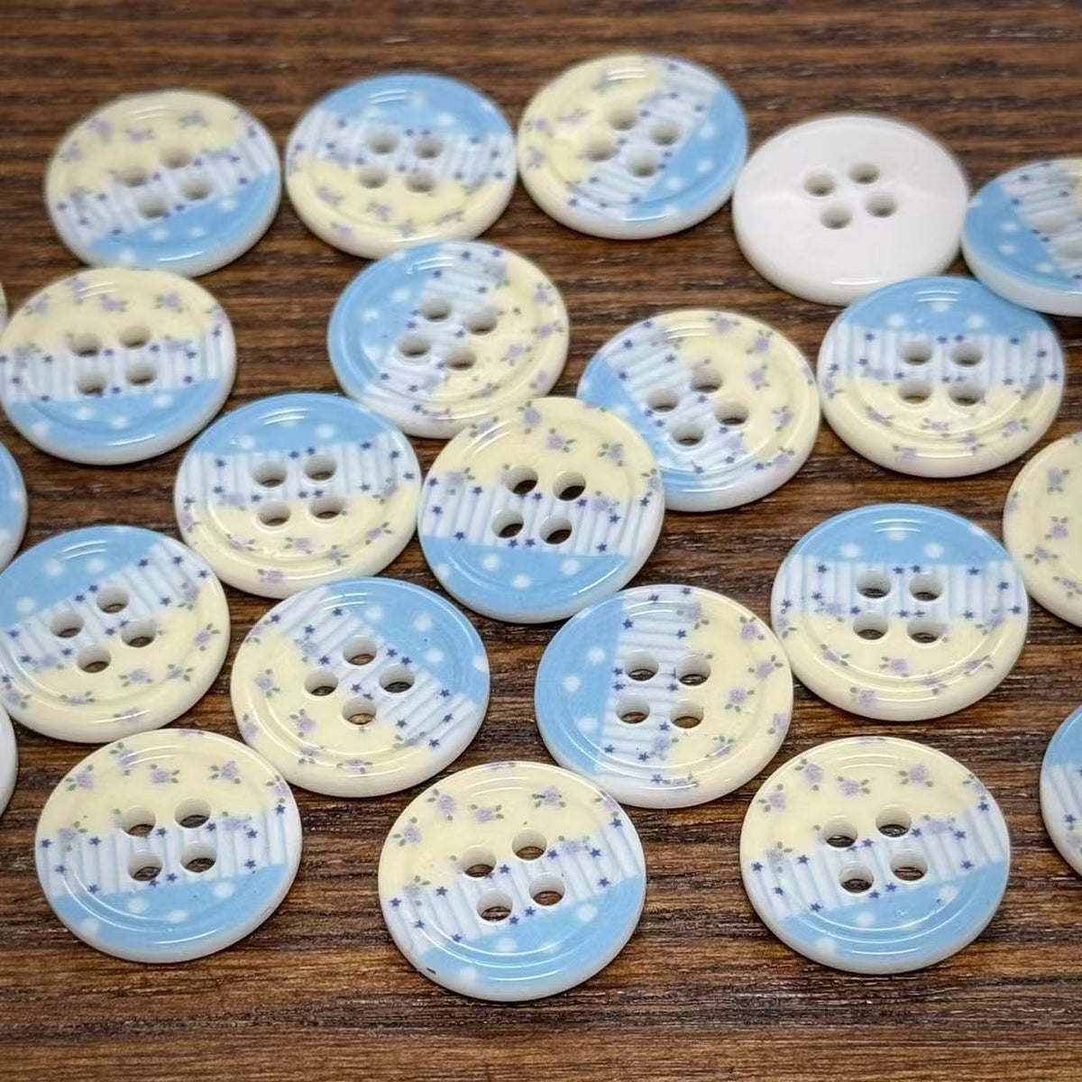 Bunli - DIY 10 Pack Purple Stripe Flower Four-Hole Button