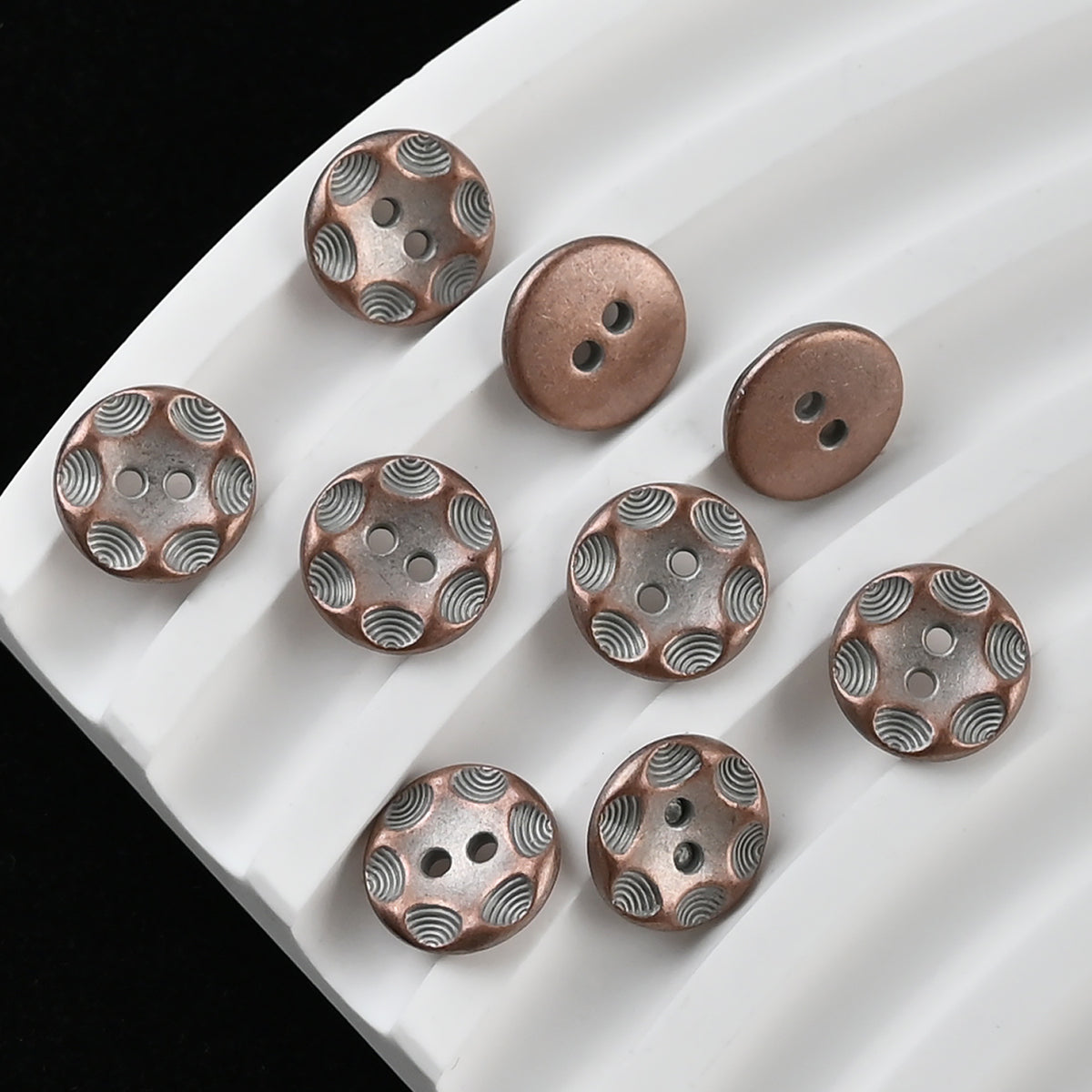 Bunli - DIY 10 Pack Scalloped Ripple Round Button