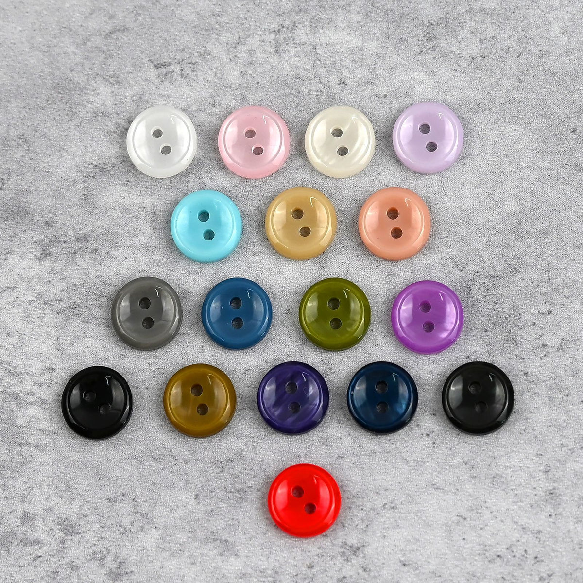 Bunli - DIY 10 Pack Glossy Round Two Hole Button