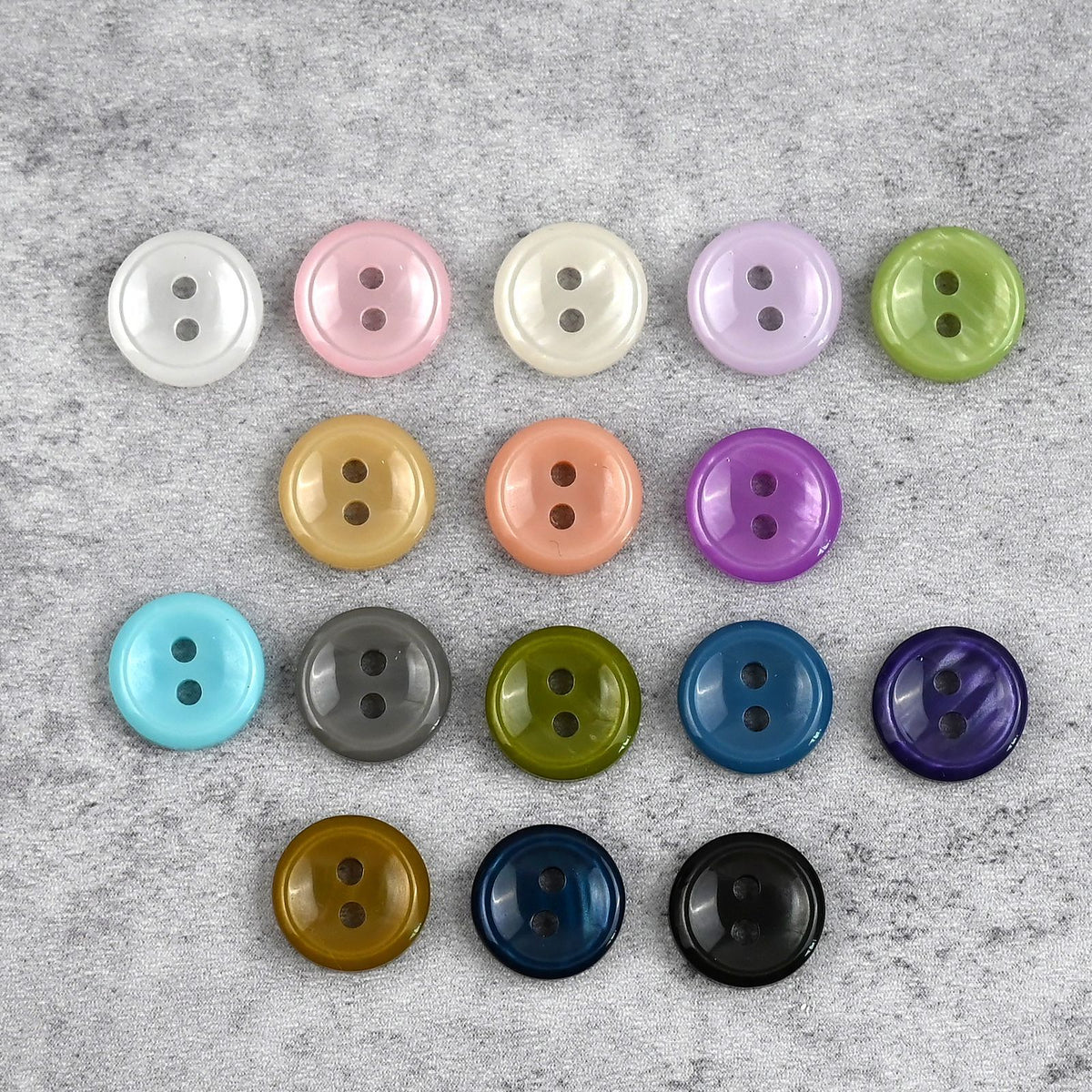Bunli - DIY 10 Pack Glossy Round Two Hole Button