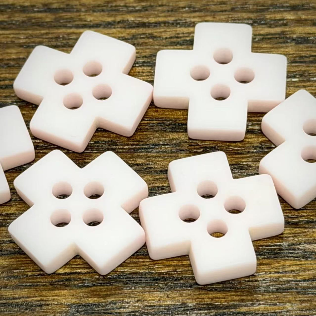 Bunli - DIY 10 Pack Puzzle Shape Four Hole Button