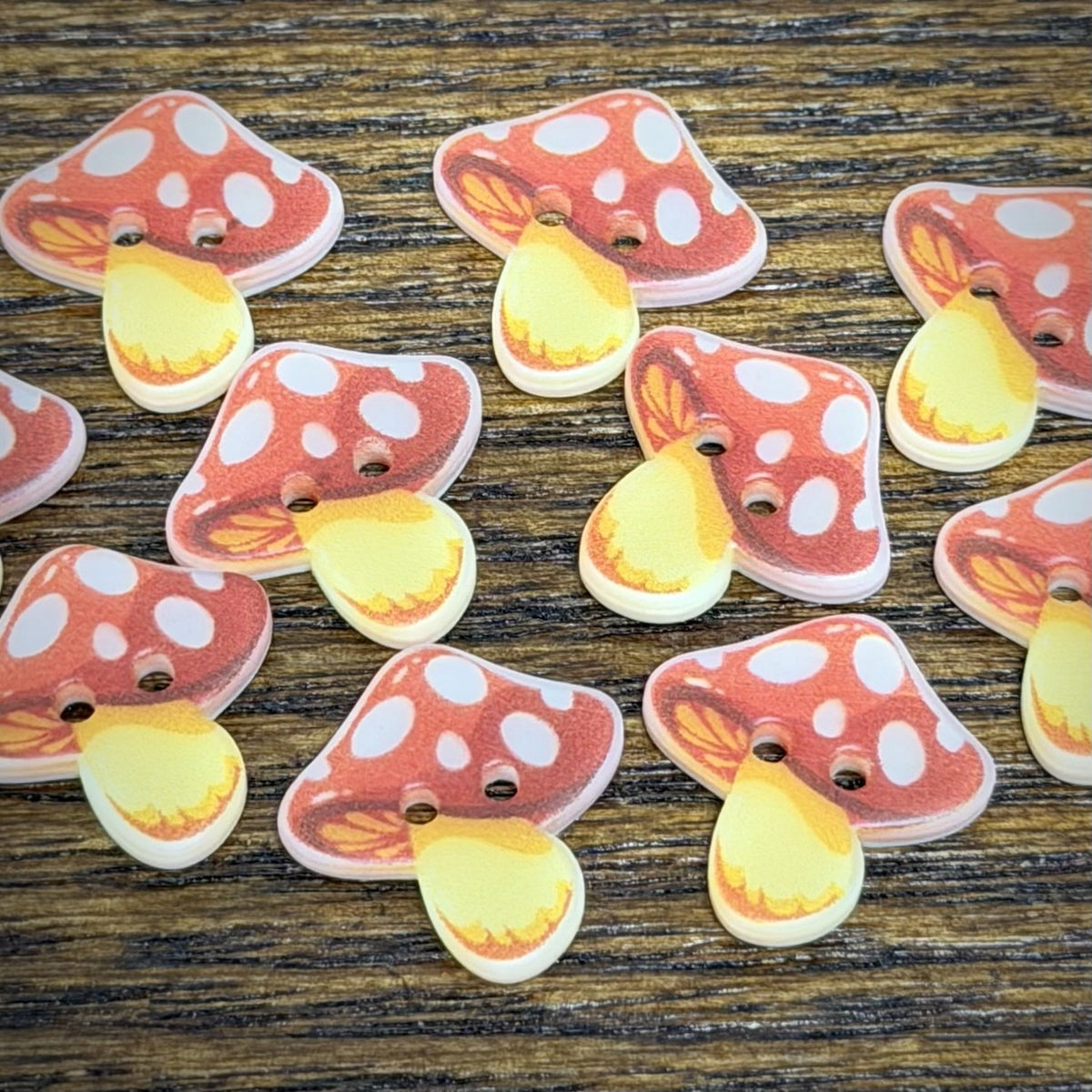 Bunli - DIY 10 Pack Red Mushroom Two Hole Button
