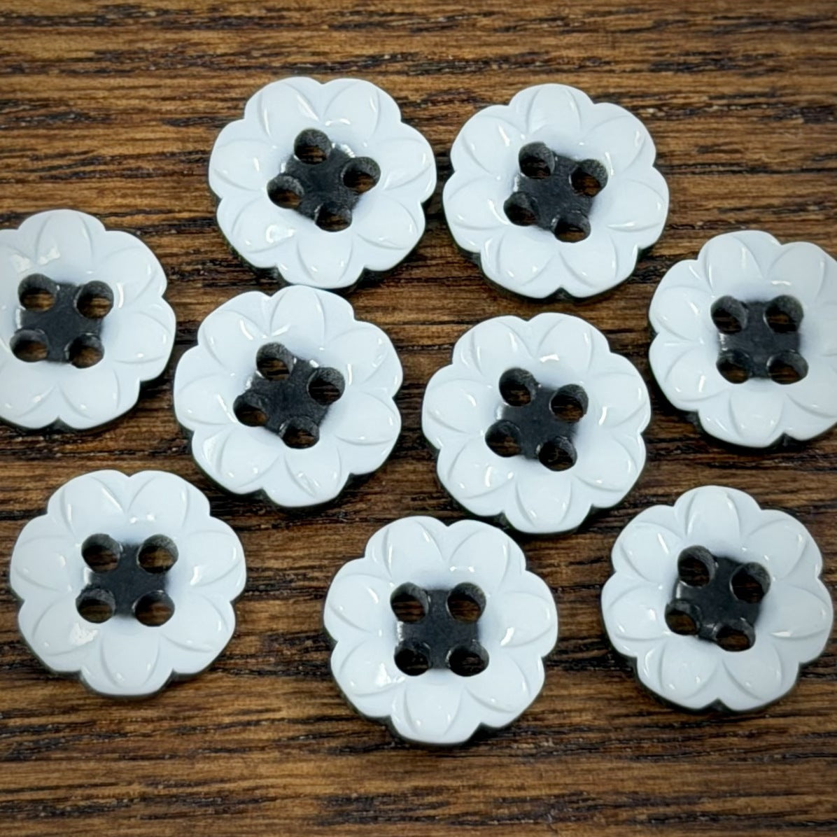 Bunli - DIY 10 Pack Layered Flower Four-Hole Button