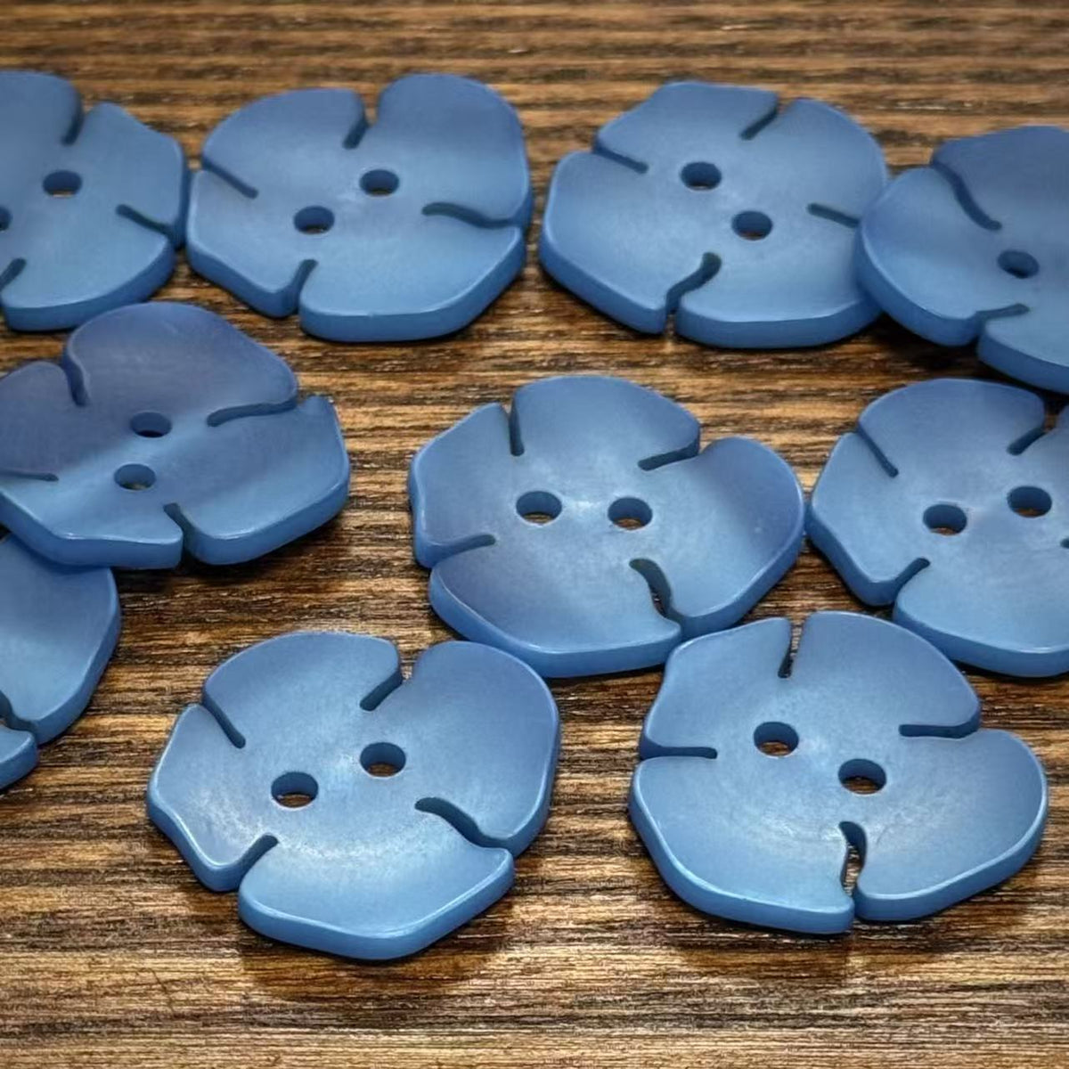 Bunli - DIY 10 Pack Pink-Blue Leaf-Shaped Flower Button