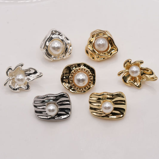 Bunli - DIY 10 Pack Round-Center Sculpted Buttons