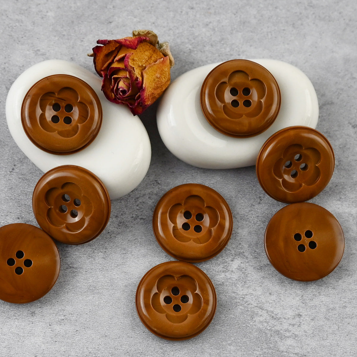 Bunli - DIY 10 Pack Embossed Floral Four-Hole Button