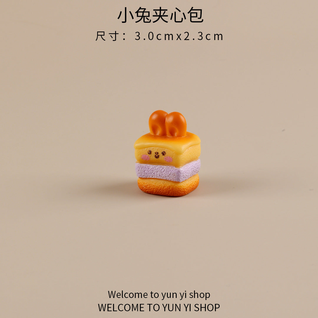 可爱卡通面包小兔子微景观创意摆件装饰品配件车载桌面树脂小摆件
