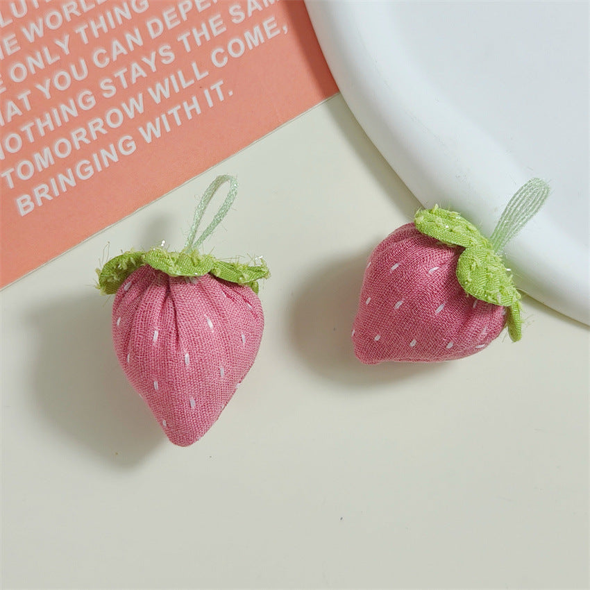 夏季新款小清新布艺充棉草莓配饰 DIY水果挂件钥匙扣包包装饰配件
