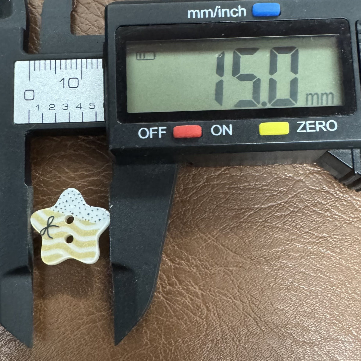 波点蝴蝶结星星纽扣手工diy手账本童装扣针织毛衣外套装饰品扣子