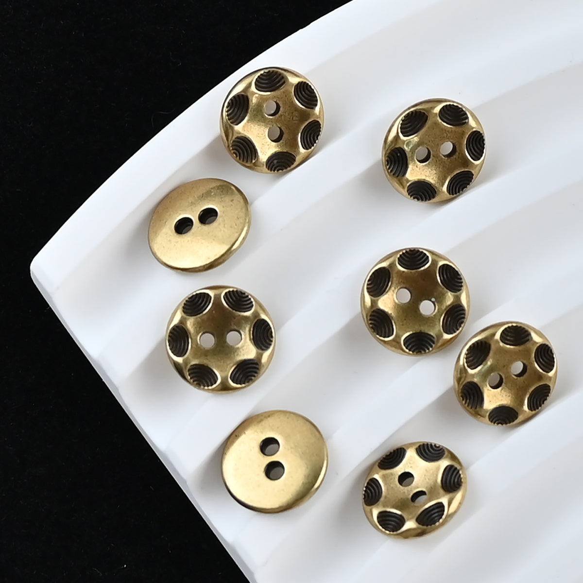 Bunli - DIY 10 Pack Scalloped Ripple Round Button