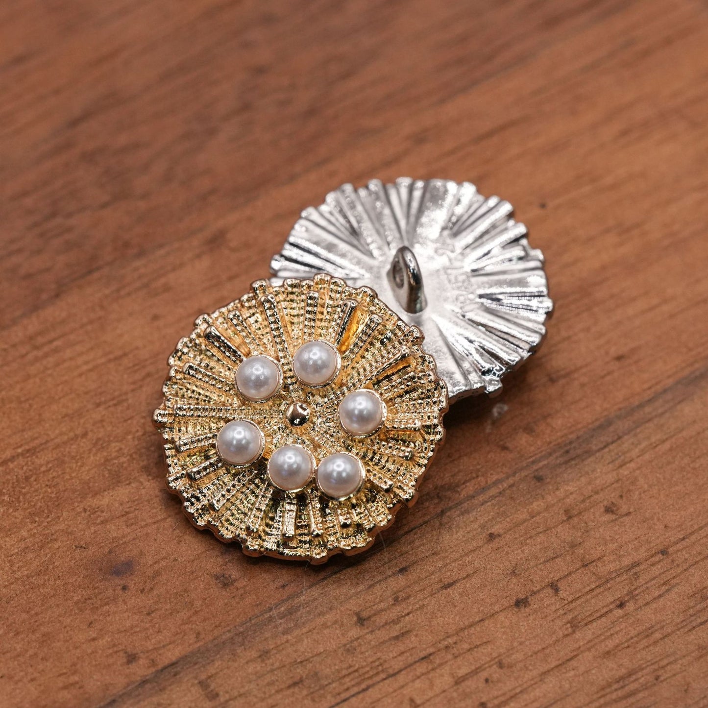 复古条面珍珠花金属纽扣装饰辅料外套西装大衣手缝扣子有脚纽扣