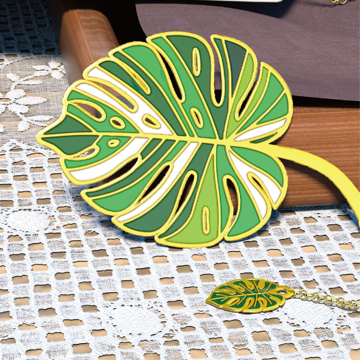 Novellea - Botanical-Openwork Small-Botanical-Charm Bookmark