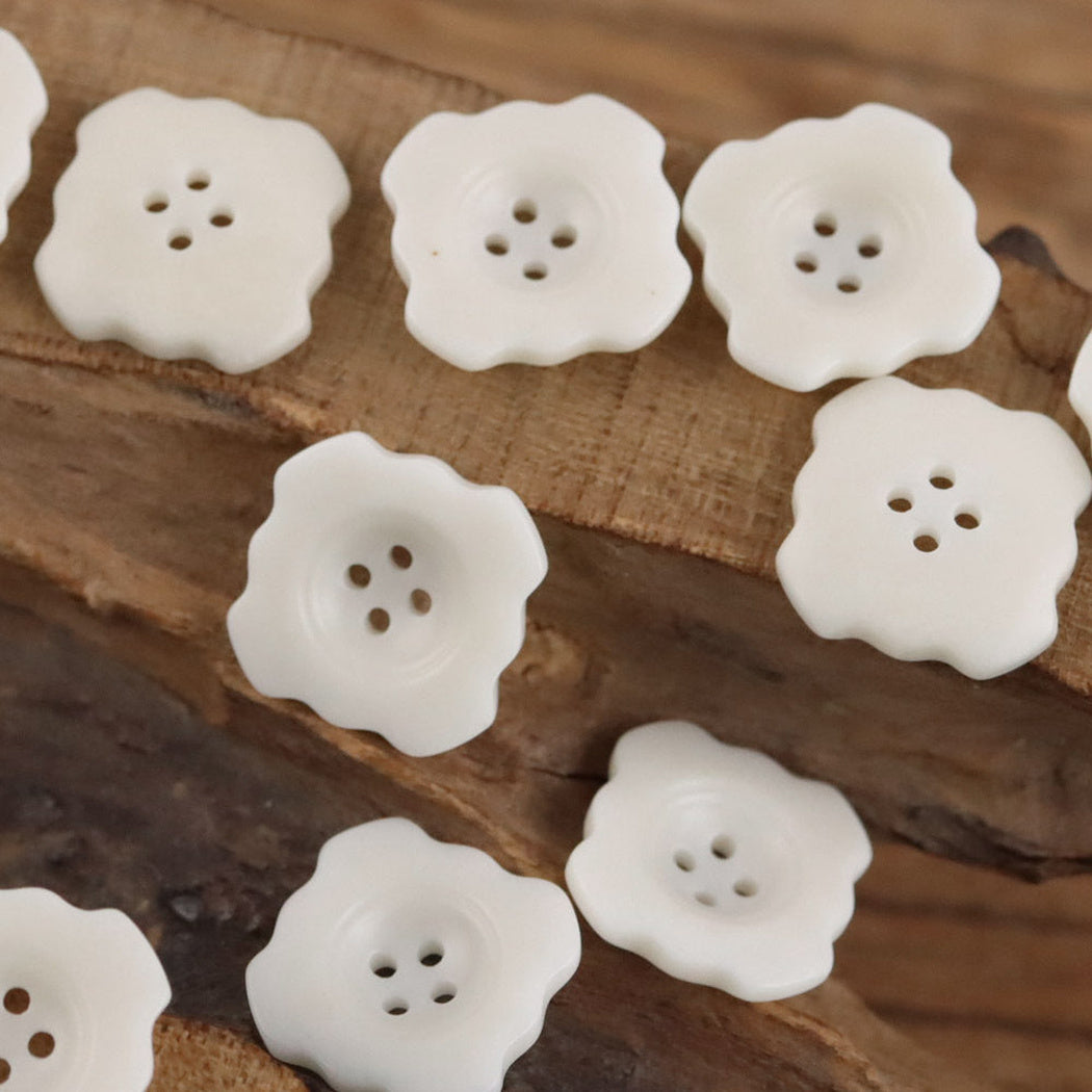 Bunli - DIY 10 Pack Knot-Shaped Ivory Four-Hole Button