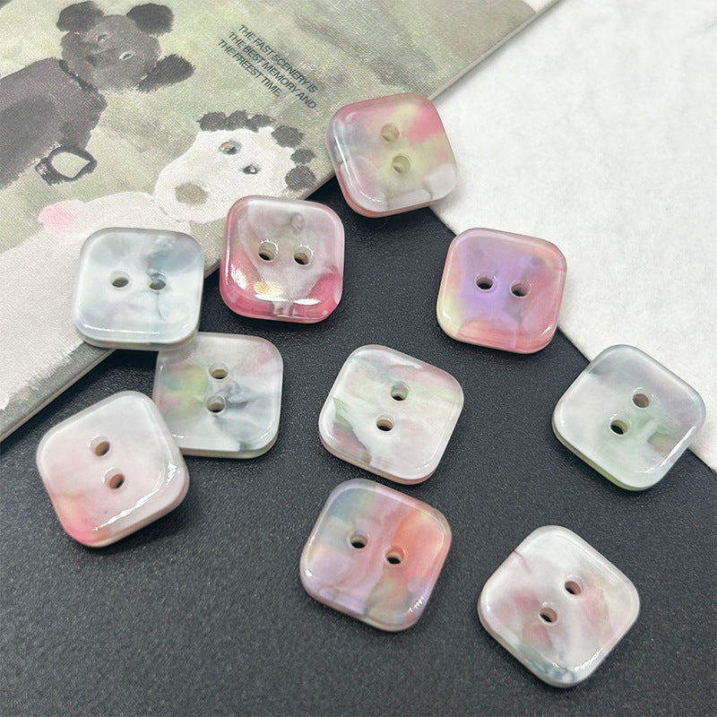 炫彩小鱼蝴蝶元宝云朵星星三角不规则两眼渐变色纽扣童装女装DIY