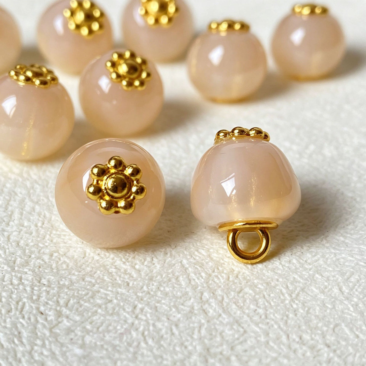 Bunli - DIY 10 Pack Apple-Shaped Floral Shank Button