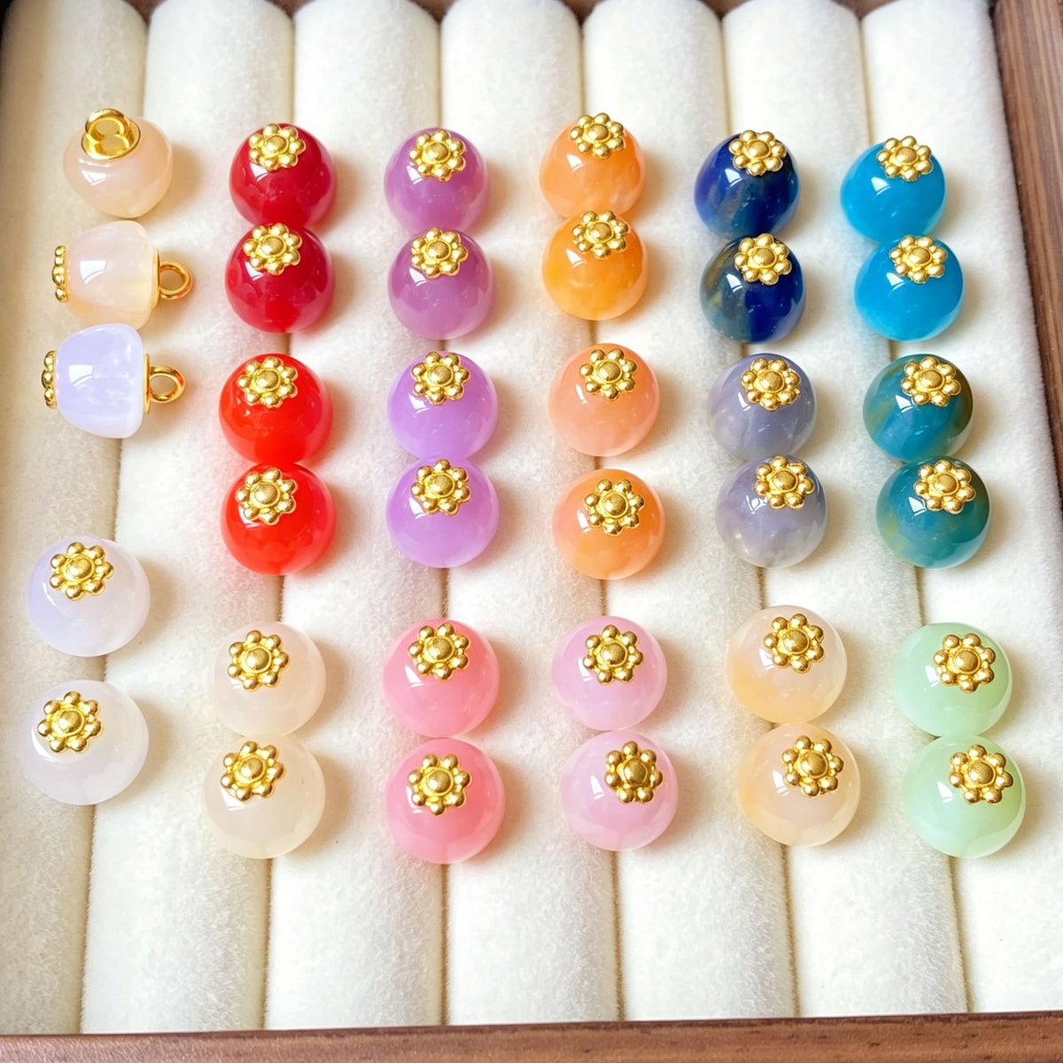 Bunli - DIY 10 Pack Apple-Shaped Floral Shank Button