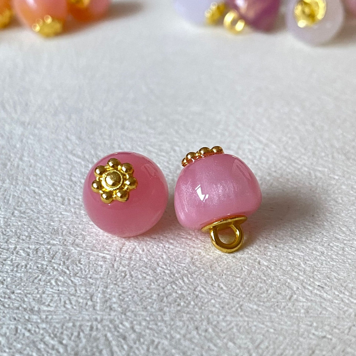 Bunli - DIY 10 Pack Apple-Shaped Floral Shank Button