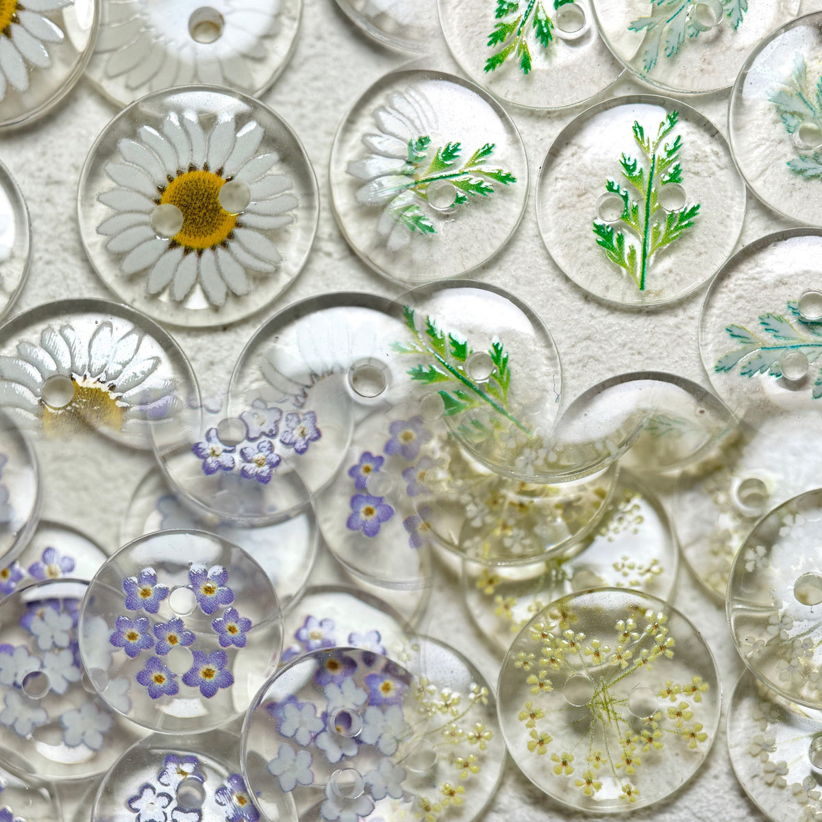 Bunli - DIY 10 Pack Transparent Botanical Round Button
