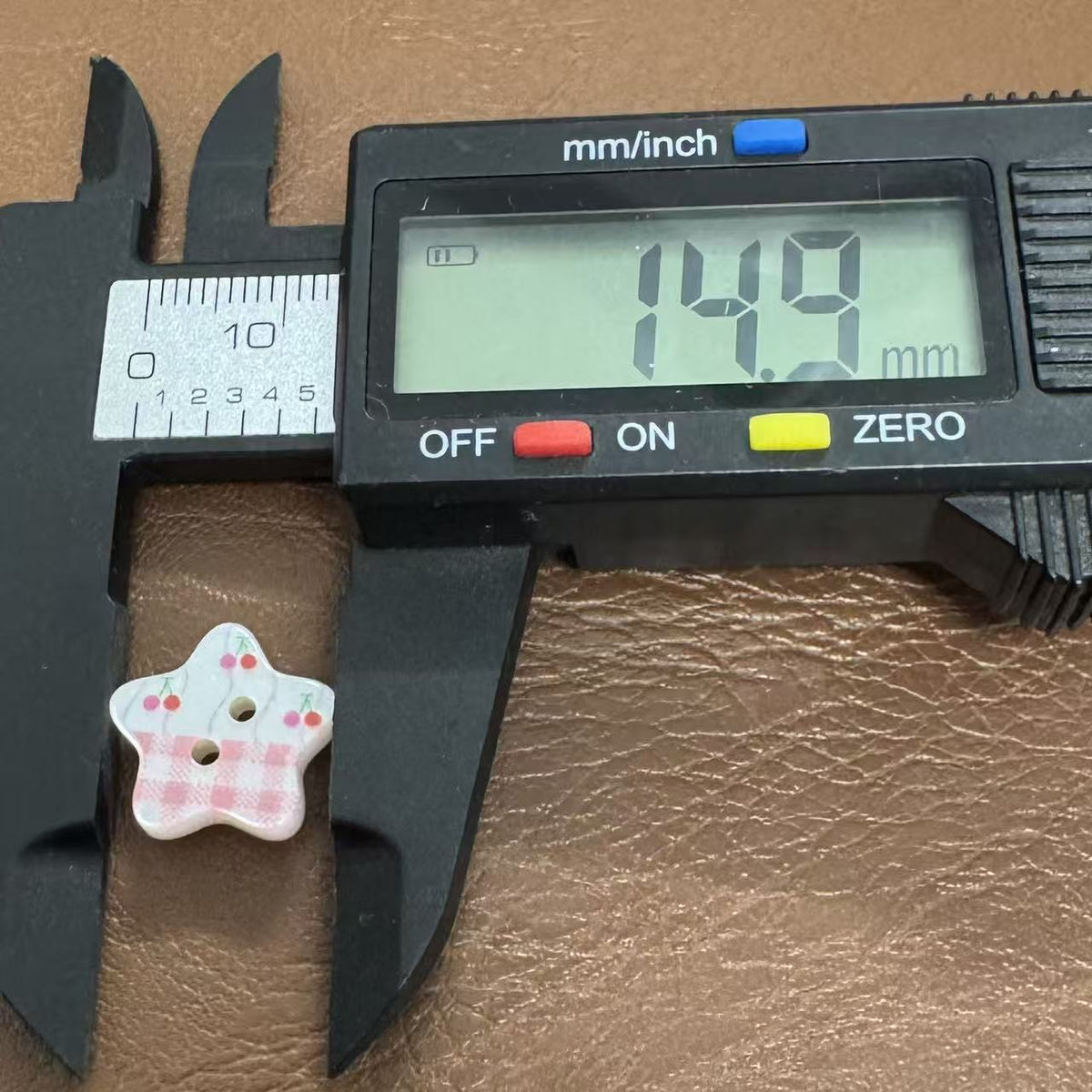 可爱趣味格子樱桃五角星纽扣韩系手帐手作配件手工diy布艺辅料扣