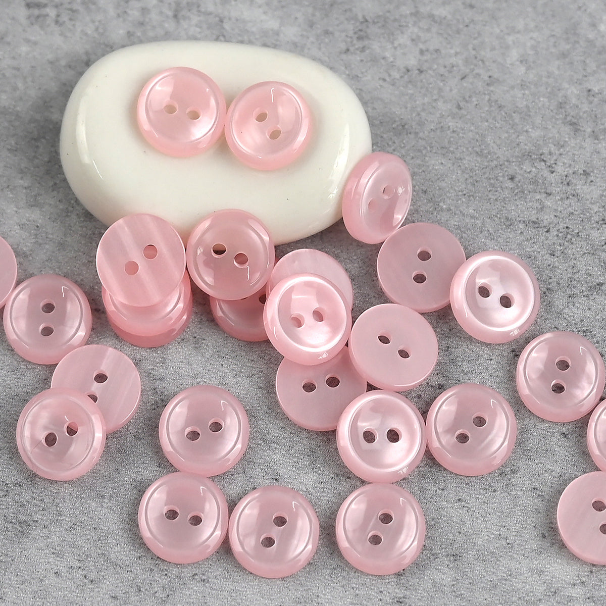 Bunli - DIY 10 Pack Glossy Round Two Hole Button