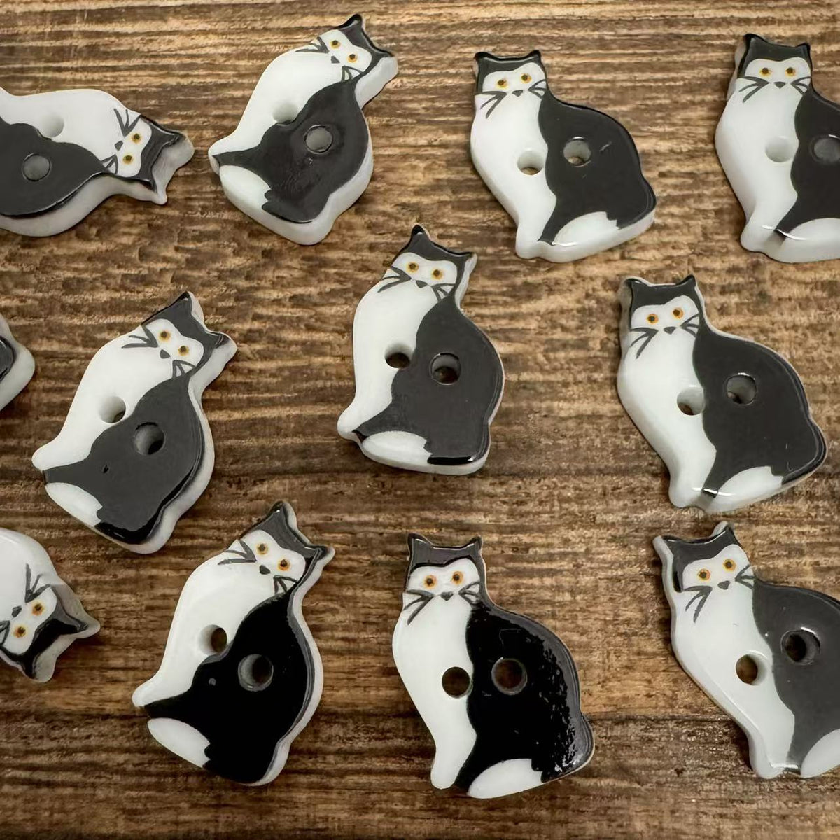 Bunli - DIY 10 Pack Cow Cat Two Hole Button