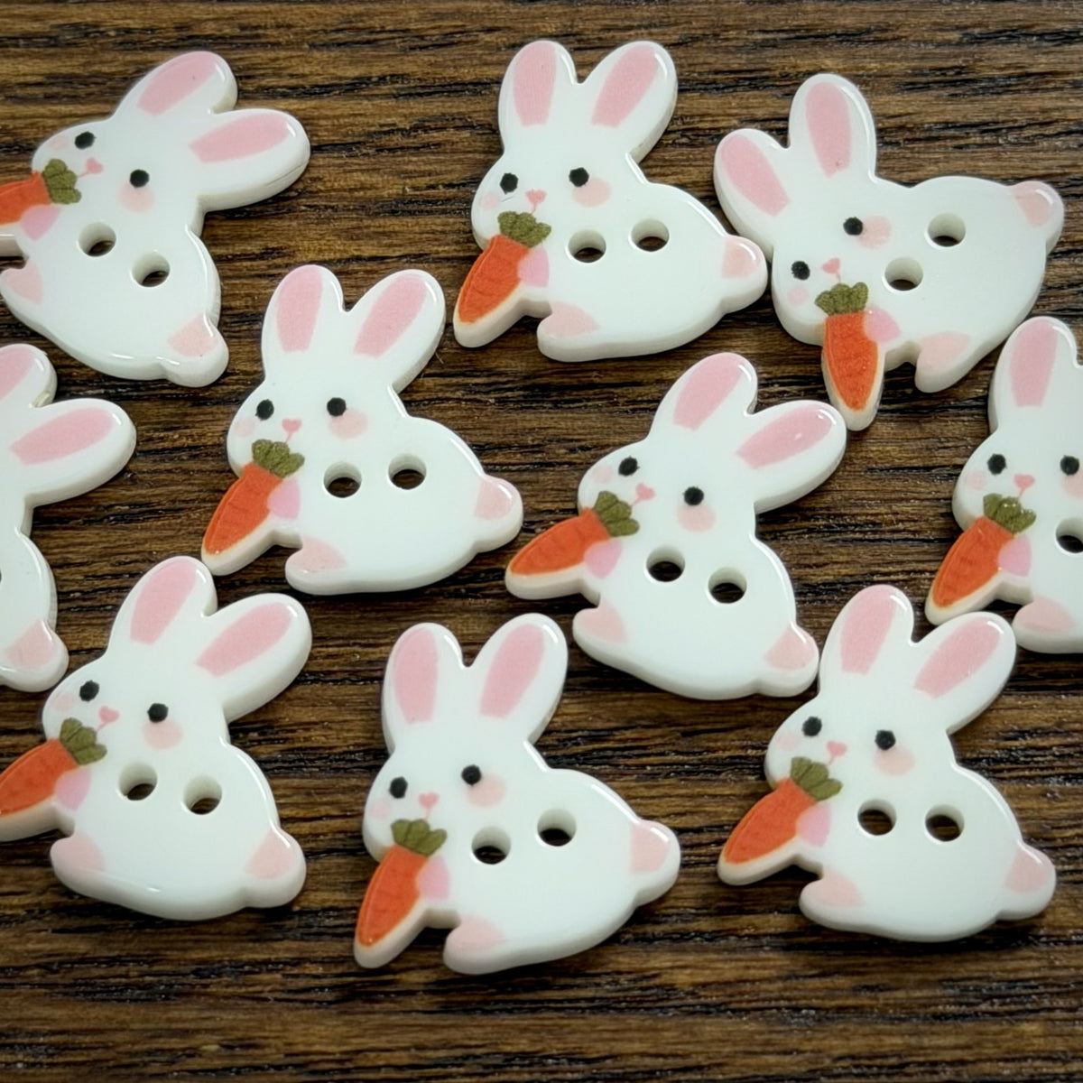 Bunli - DIY 10 Pack Carrot Bunny Two-Hole Button