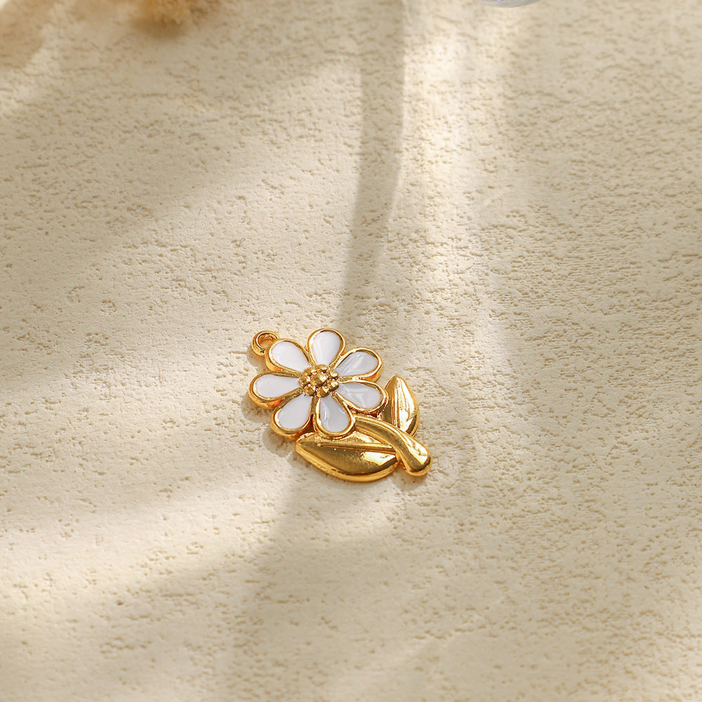 Elvane - Glossy Daisy Leaf Pendant Only