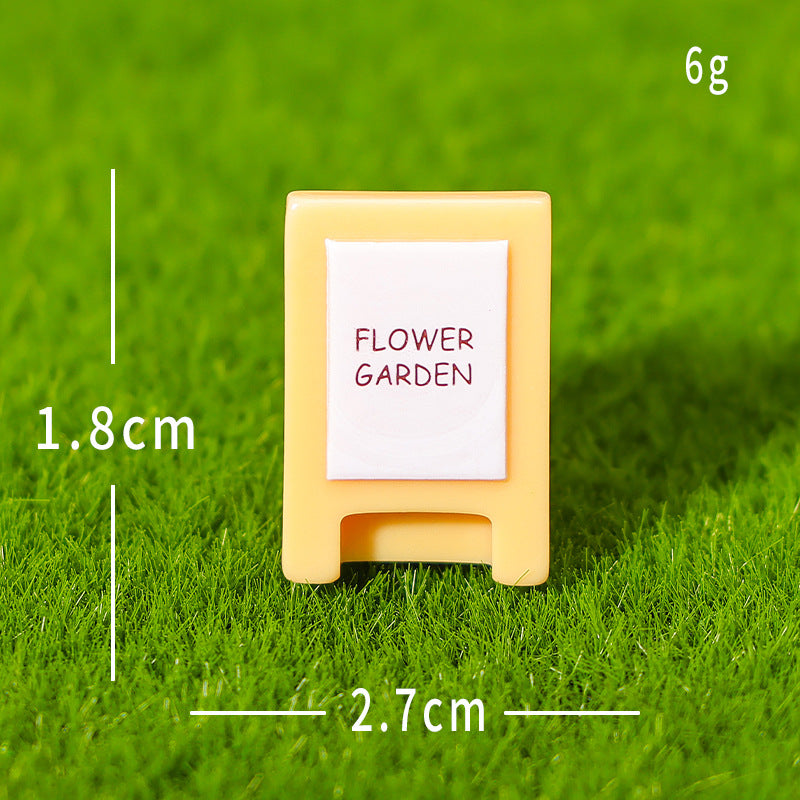 Objella - Flower Garden Scene Miniature Ornament