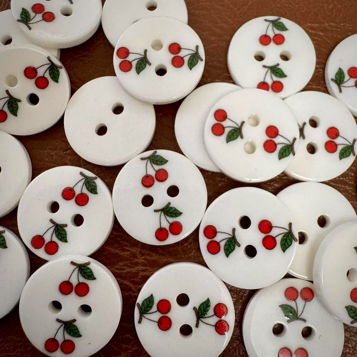 Bunli - DIY 10 Pack Cherry Print Two-Hole Button