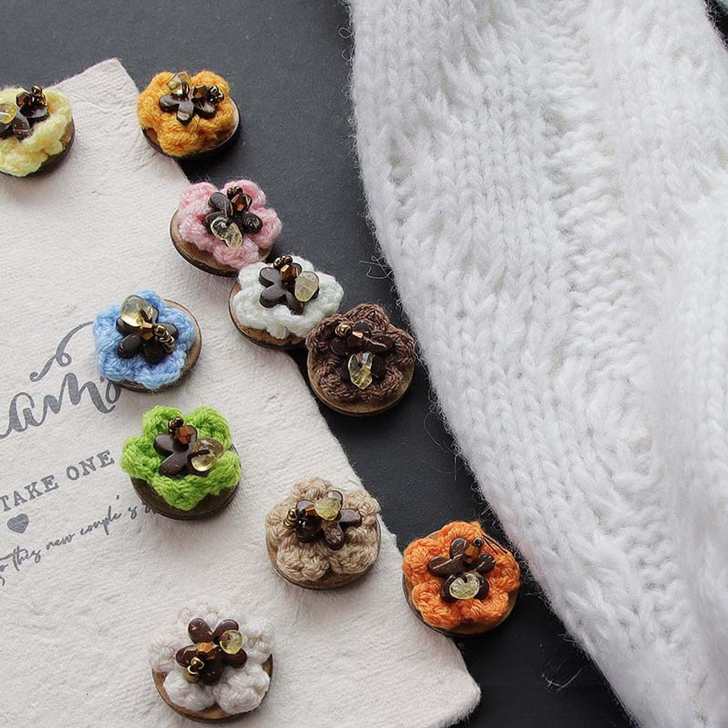 Bunli - DIY 10 Pack Floral Textured 2-Hole Buttons