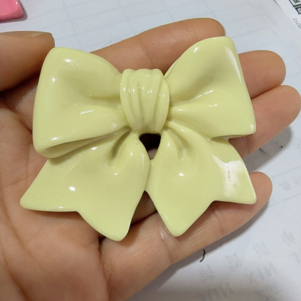 Chivy - DIY Glossy Plastic Bow Accessory