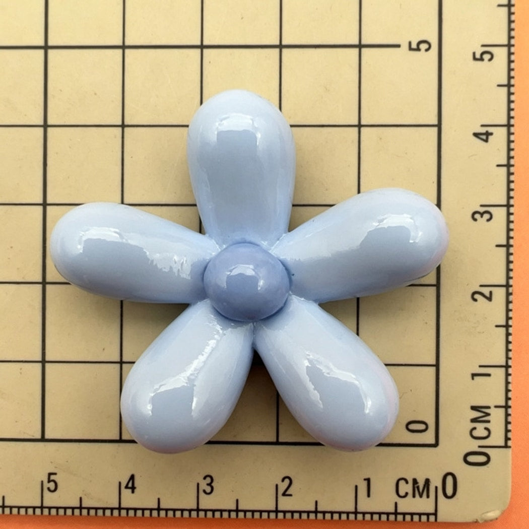 Chivy - DIY Glossy Petal Shape Plastic Accessory