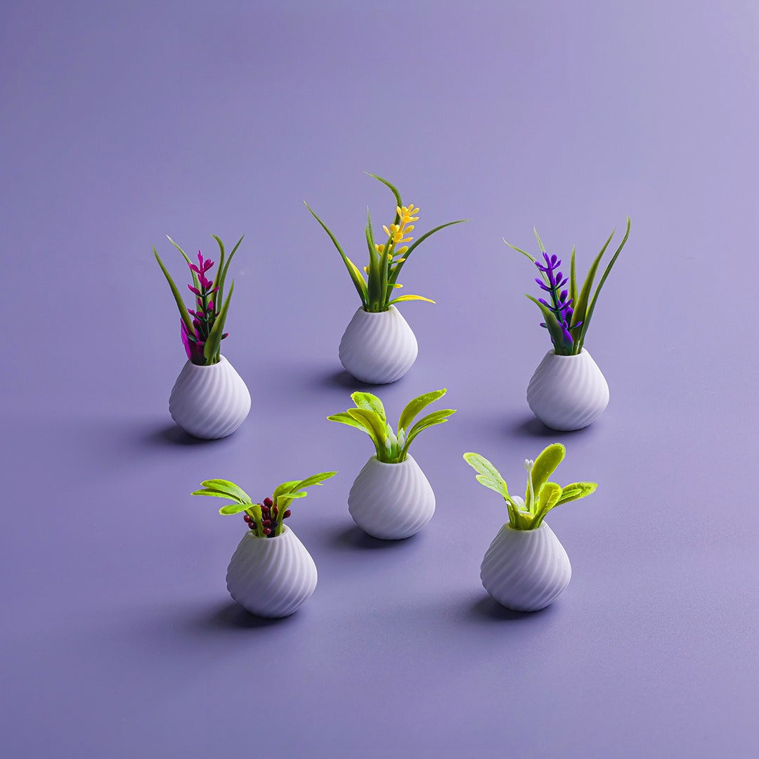 Objella - Floral Mini Vase Miniature