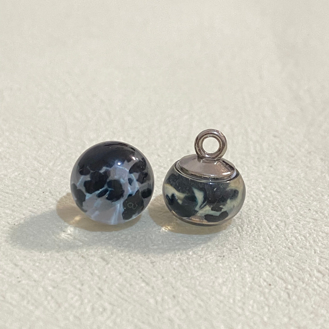 Bunli - Translucent Floral Round Shank Button