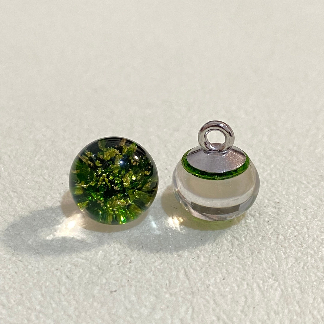 Bunli - Oval Gilded Swirl Shank Button