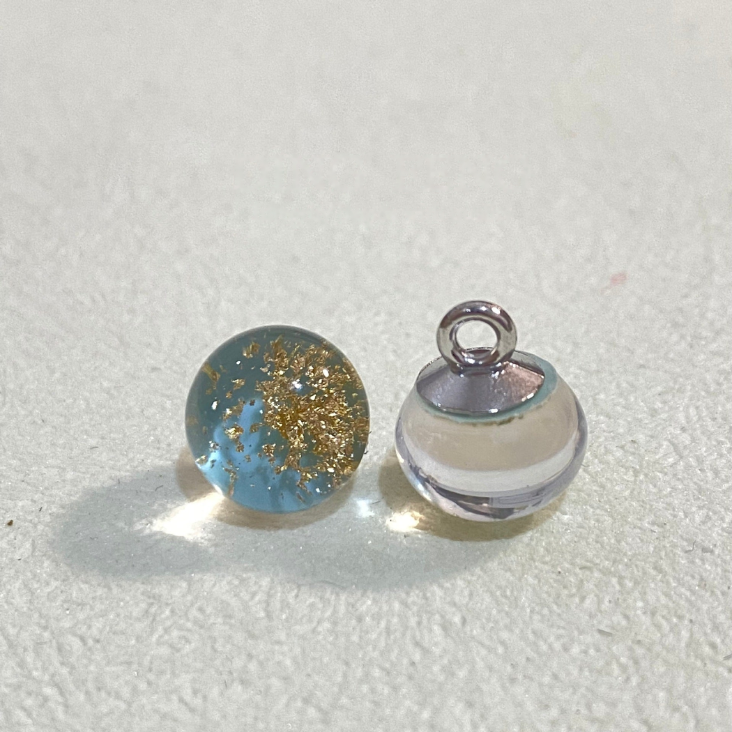 Bunli - Oval Gilded Swirl Shank Button