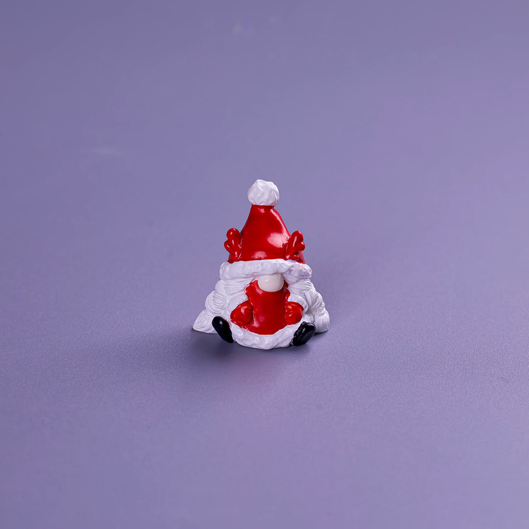 Objella - Christmas Character Scene Miniature