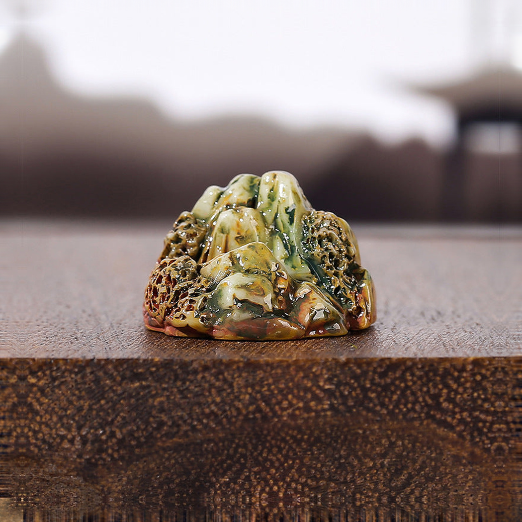 Objella - Colorful Faux Rock Aquarium Miniature