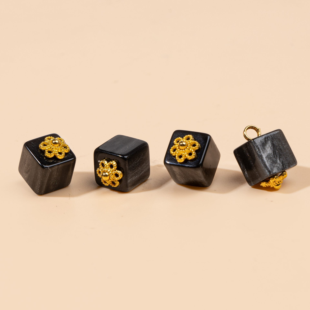Bunli - DIY 10 Pack Marbled Cube Floral Button