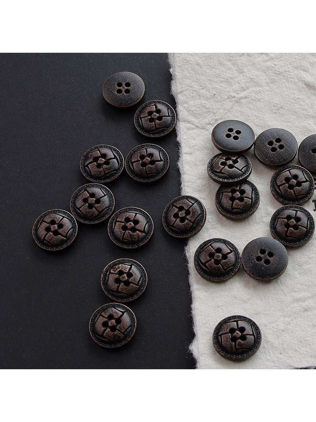 Bunli - DIY 10 Pack Vintage Style Four-Hole Buttons