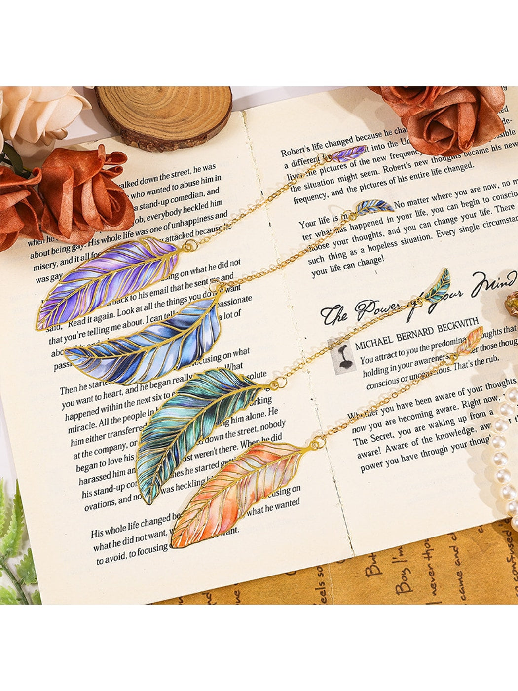 Novellea - Ornate Feather Shaped Classic Metal Bookmark Oria & Co