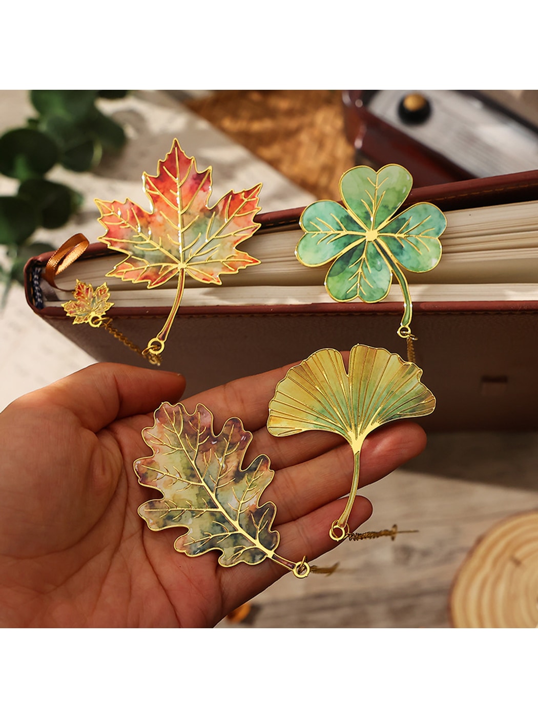 Novellea - Vintage Alloy Botanical Page Marker Bookmark Oria & Co
