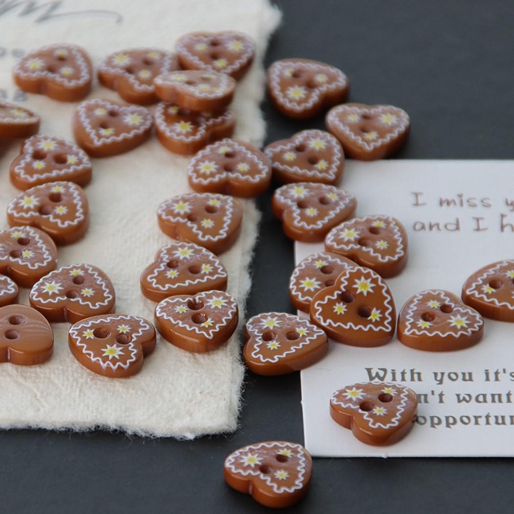 Bunli - DIY 10-Pack Heart Shaped Brown Two-Hole Button