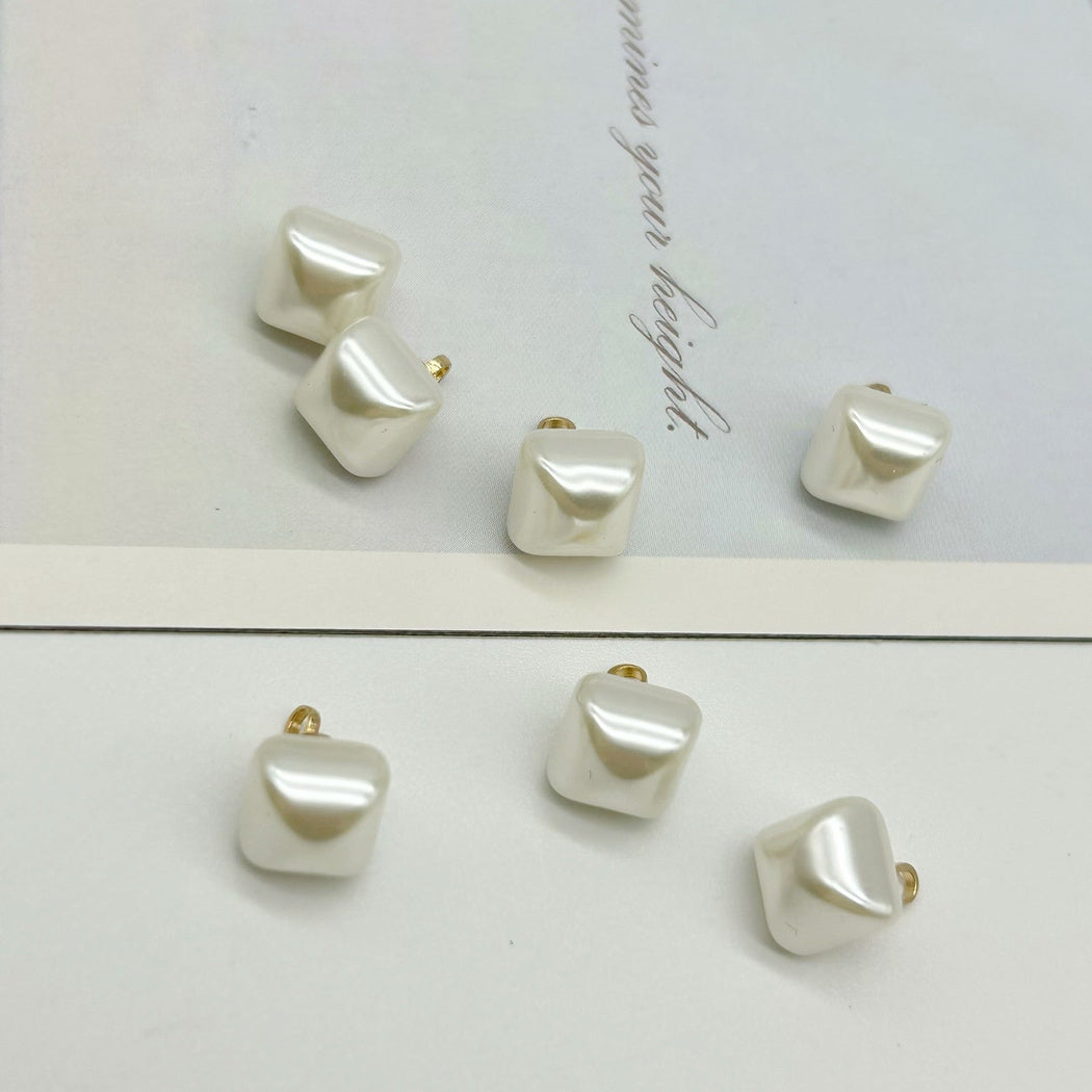 Bunli - DIY 10 Pack Pearl-Effect Square and Round Button