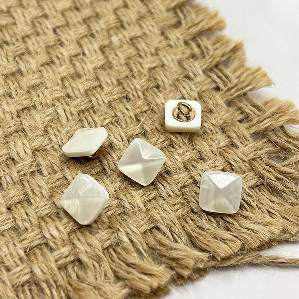 Bunli - DIY 10 Pack Pyramid Square Shank Button