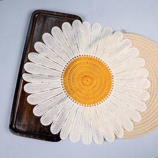 Velin - Round Petal Border Placemat