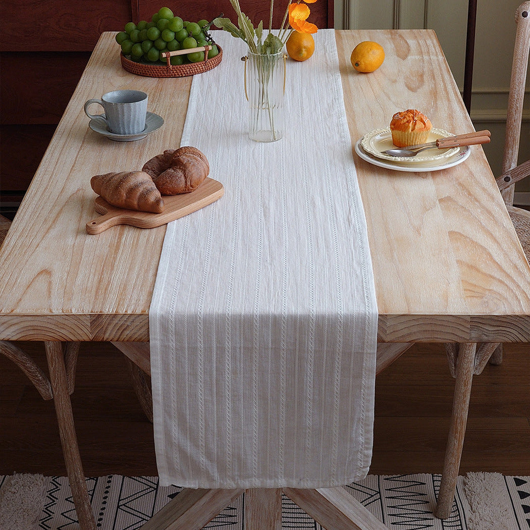 Avelin - Rectangular Allover Pattern Table Runner