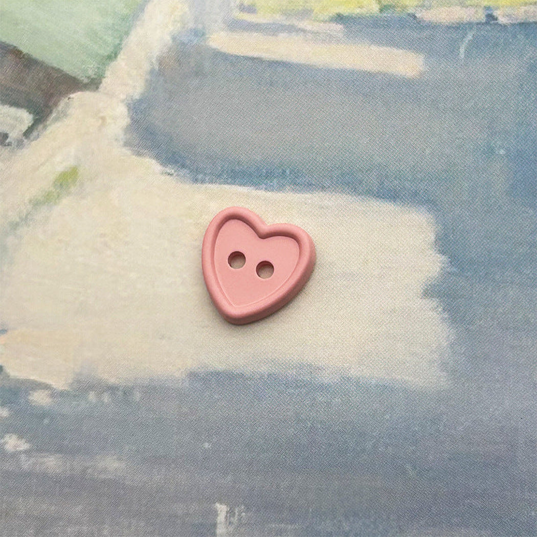 Bunli - DIY 10 Pack Heart-Shaped Two-Hole Button