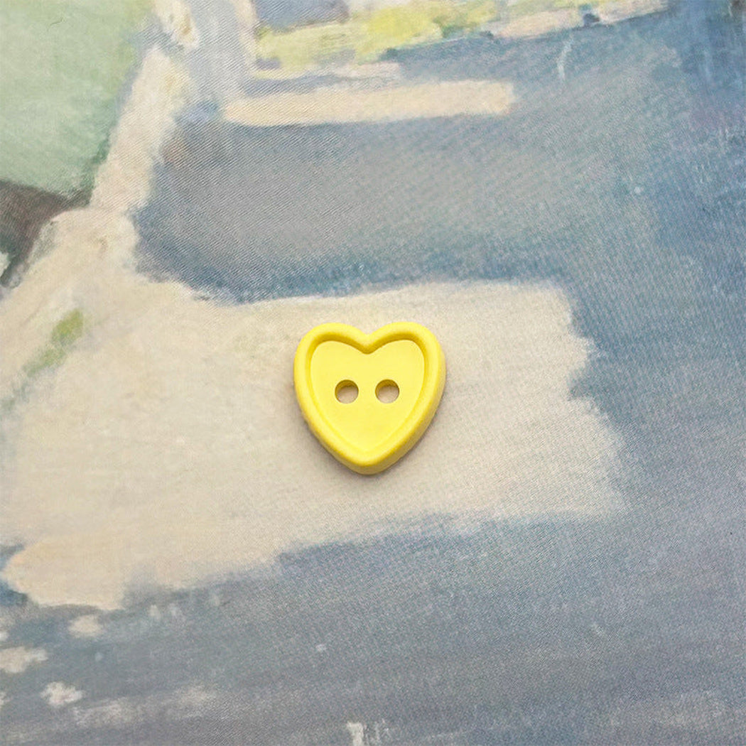 Bunli - DIY 10 Pack Heart-Shaped Two-Hole Button