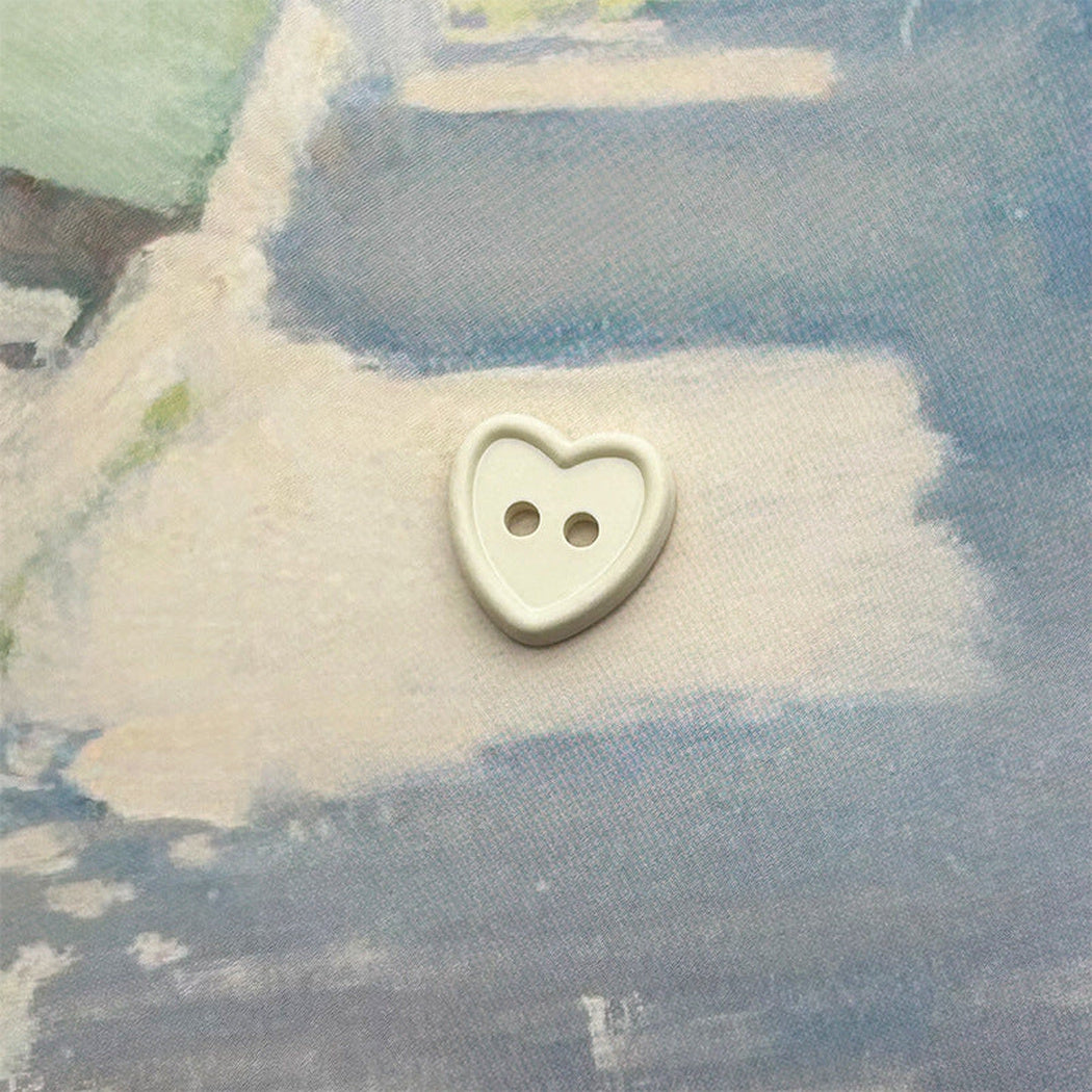 Bunli - DIY 10 Pack Heart-Shaped Two-Hole Button